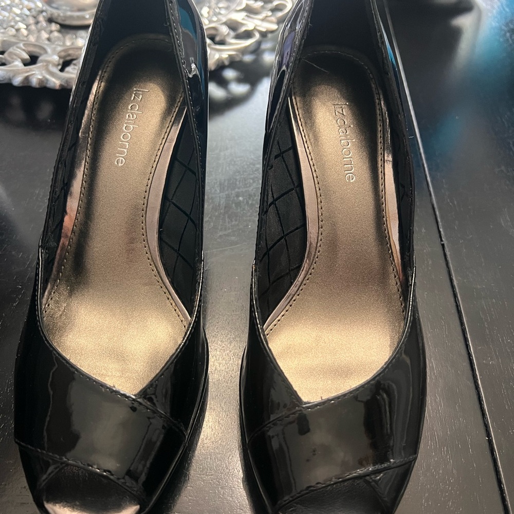 Liz Claiborne Glossy Black Peep Toe Heels